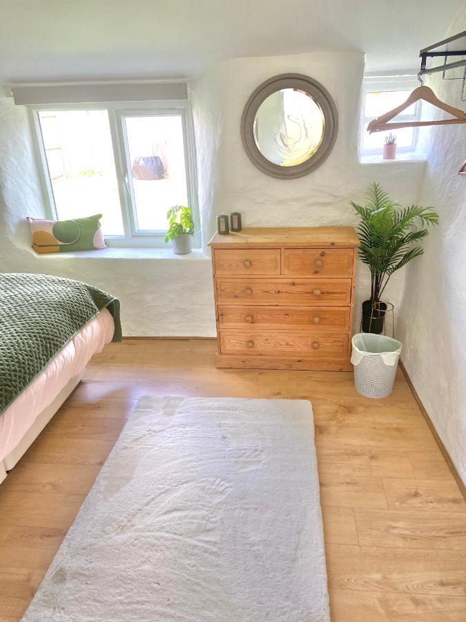 Idyllic Cornish Cottage, Superking Bed, Private Garden Dogs Welcome Truro Exteriér fotografie