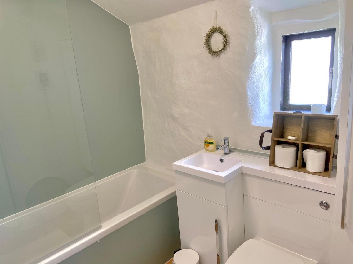 Idyllic Cornish Cottage, Superking Bed, Private Garden Dogs Welcome Truro Exteriér fotografie